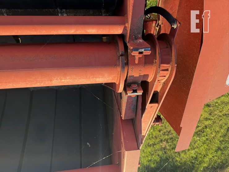 new-holland-br7090-image-94