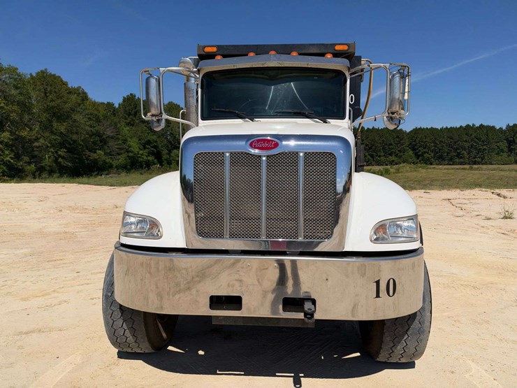 2020-peterbilt-348-image-6