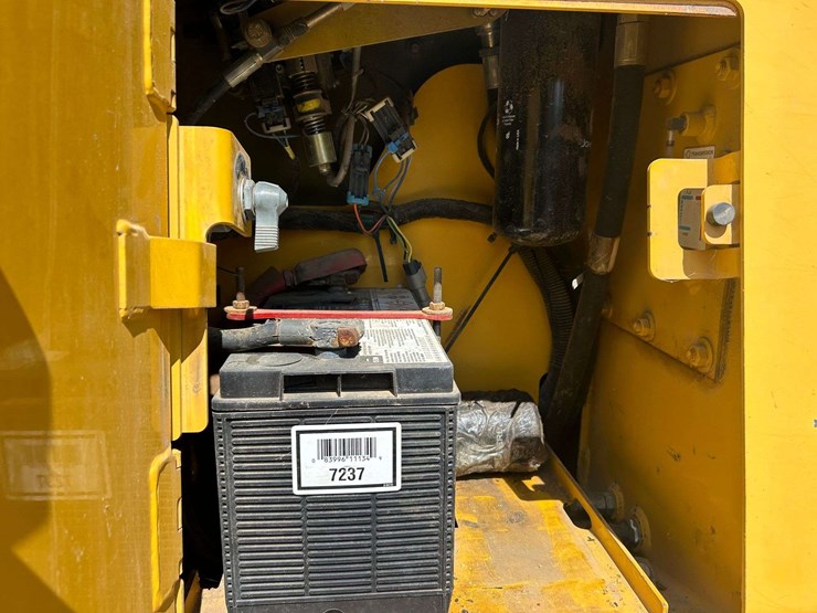 2003-deere-650h-lgp-image-24