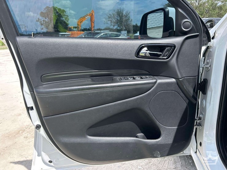 2022-dodge-durango-image-12