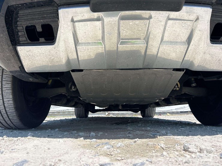 2023-chevrolet-tahoe-image-28