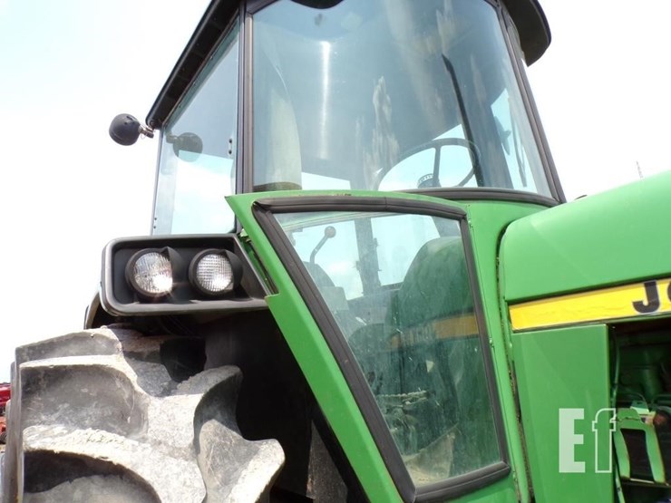 john-deere-4240-image-8
