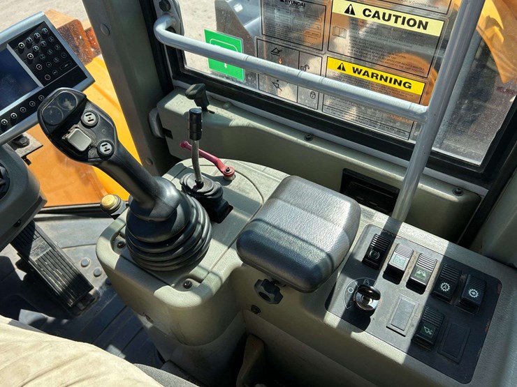 2008-hyundai-hl770xtd-7a-image-77