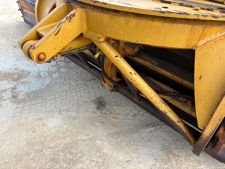 2001-caterpillar-12h-image-35