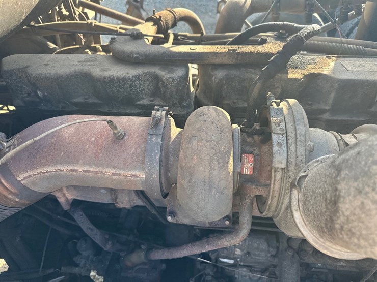1994-mack-cl713-image-43