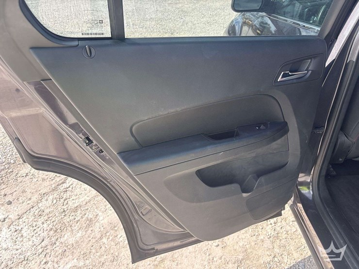 2016-chevrolet-equinox-image-16