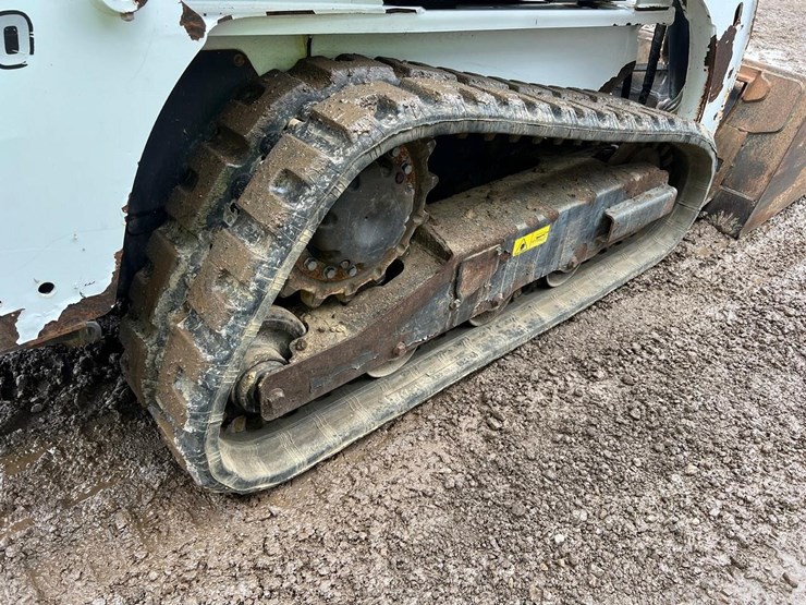 2018-bobcat-t450-image-16