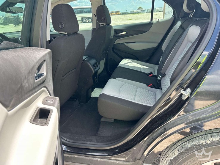 2020-chevrolet-equinox-image-23