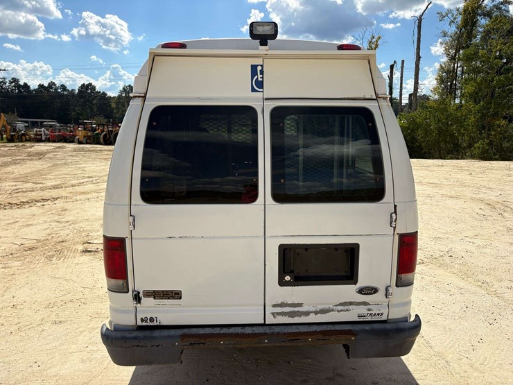 2004-ford-6-image-6
