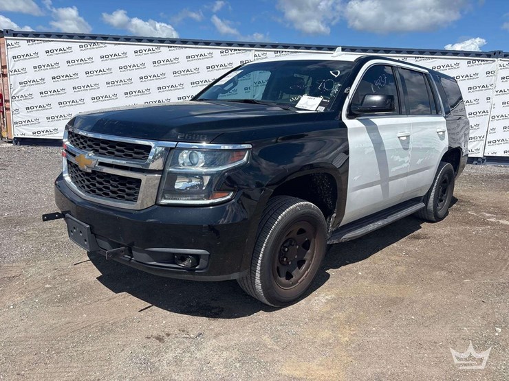 2018-chevrolet-tahoe-image-1