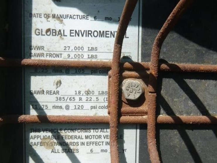 2005-international-durastar-4200-image-33