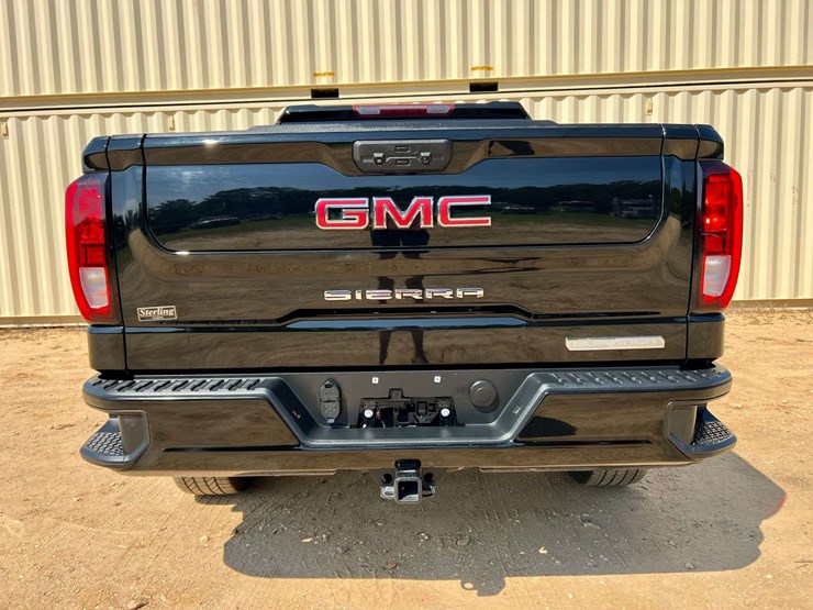 2024-gmc-sierra-1500-image-6