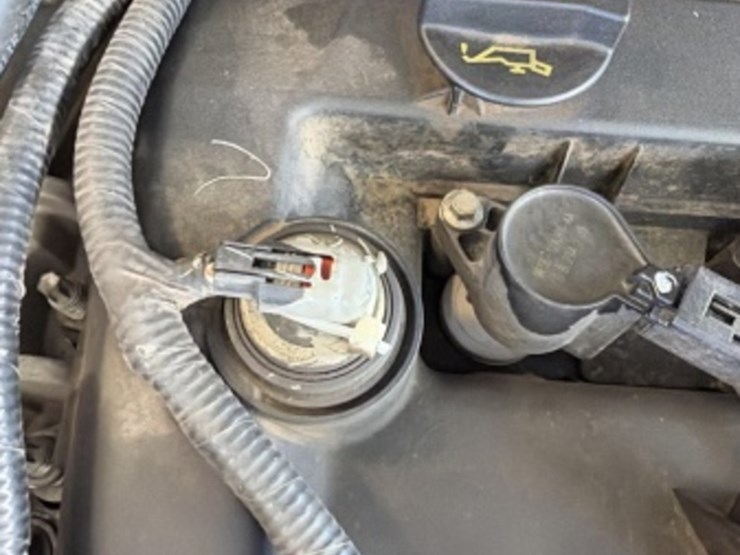 2011-ford-escape-image-16