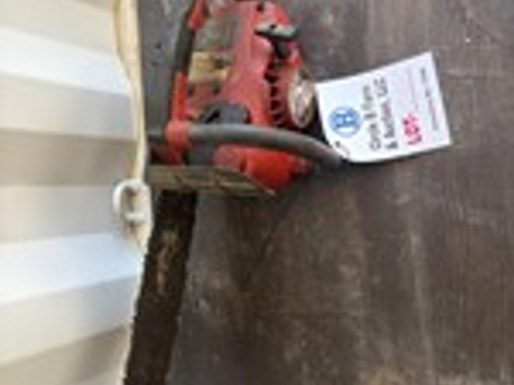 #8693-•-homelite-super-2-chainsaw-image-1