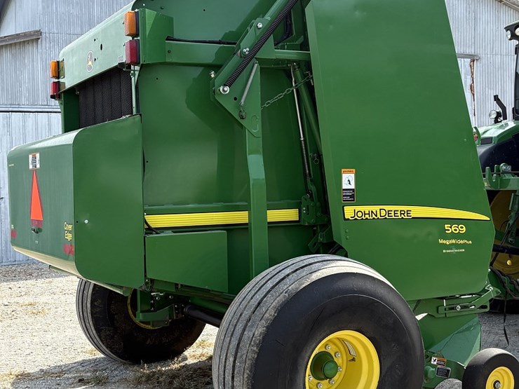 2016-john-deere-569-image-6