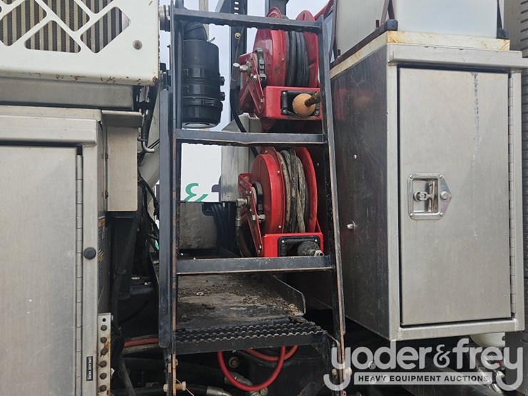 2012-vactor-2100-image-55