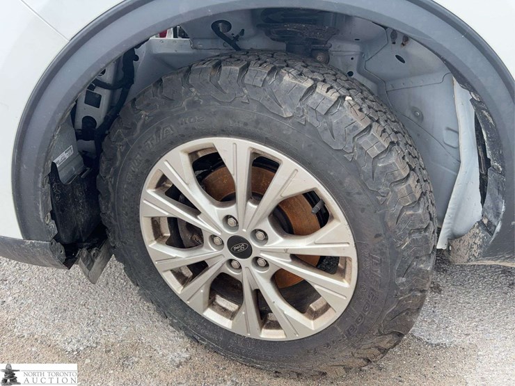2023-ford-escape-image-19