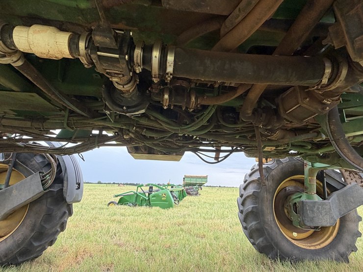 2010-john-deere-4830-image-33