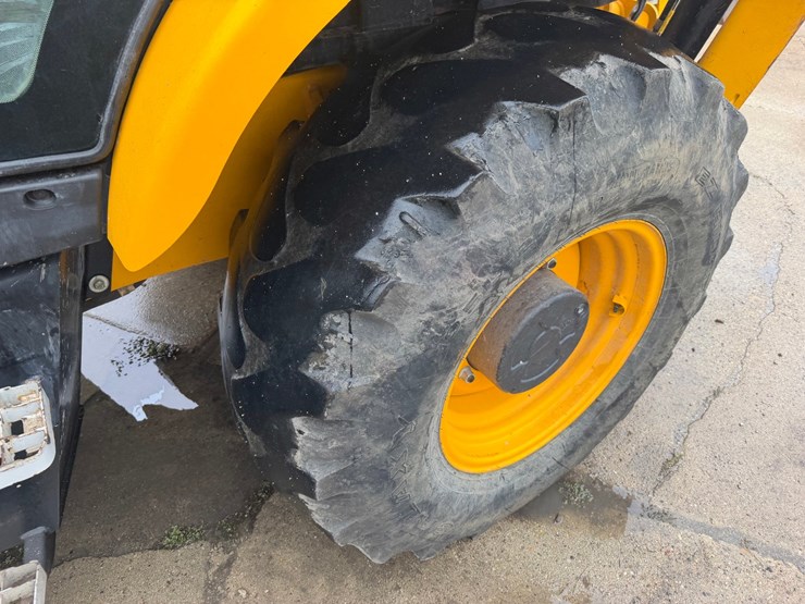 jcb-3cx-image-16