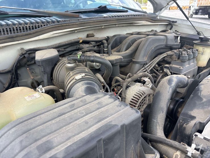 2005-ford-explorer-image-20