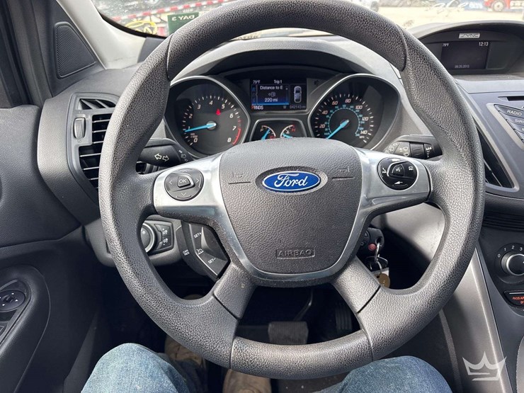 2016-ford-escape-image-13