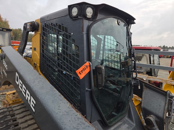 deere-333g-image-33