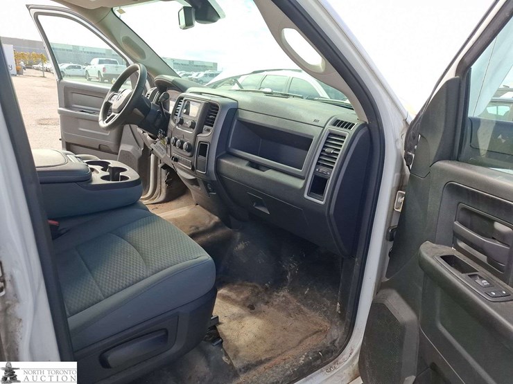 2018-dodge-1500-image-17