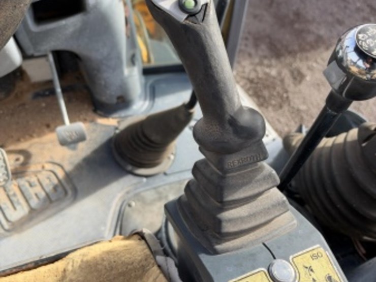 jcb-214-image-38