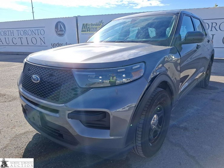 2020-ford-explorer-image-1
