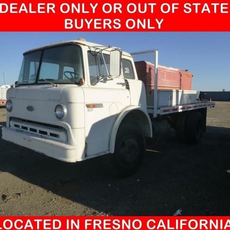 1985 FORD C700