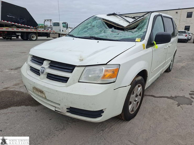 2010-dodge-grand-caravan-se-image-1