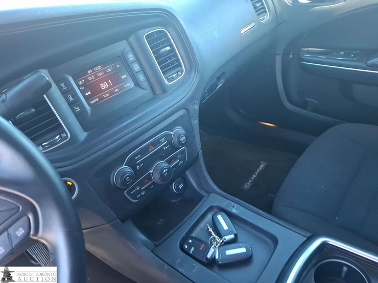 2017-dodge-charger-image-12