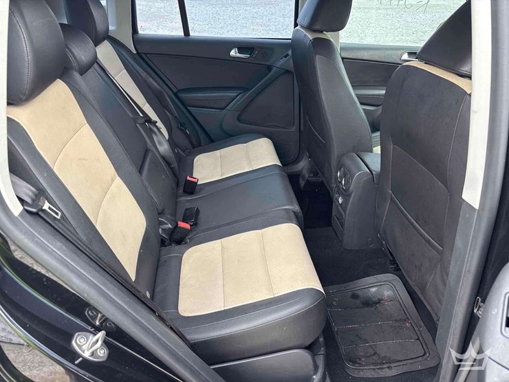 2016-volkswagen-tiguan-image-21