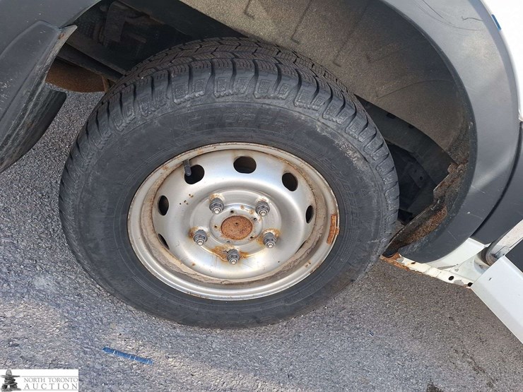 2016-ford-transit-image-18