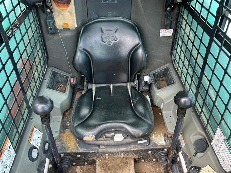 2016-bobcat-s570-image-19