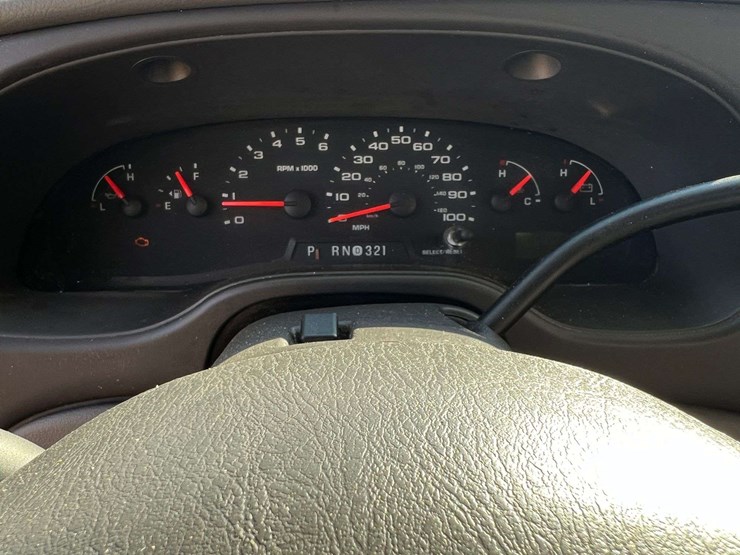 2006-ford-e350-image-13
