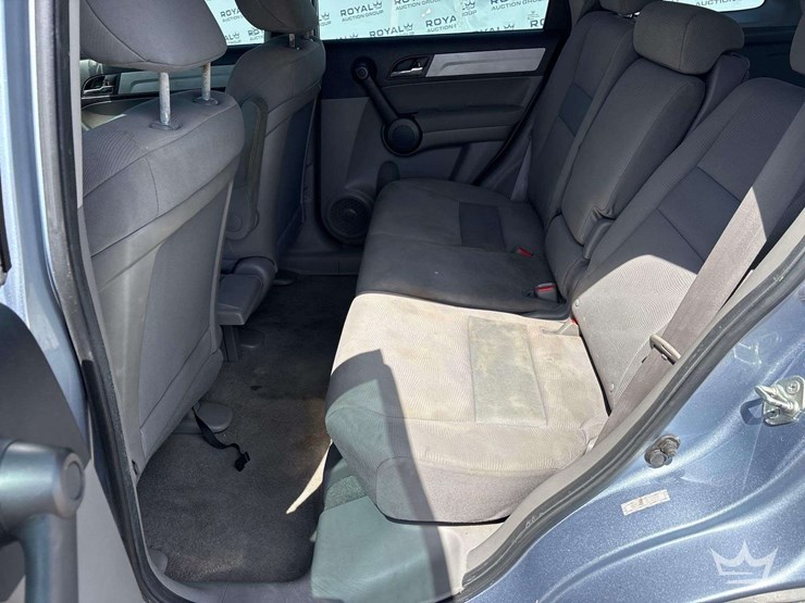 2011-honda-crv-image-18
