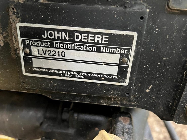 john-deere-2210-image-20