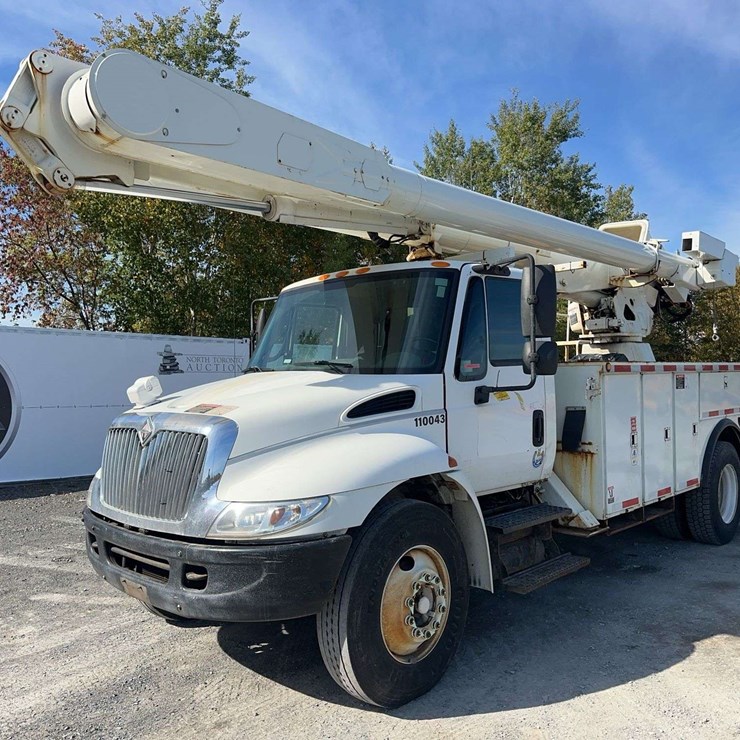 2003 INTERNATIONAL DURASTAR 4300