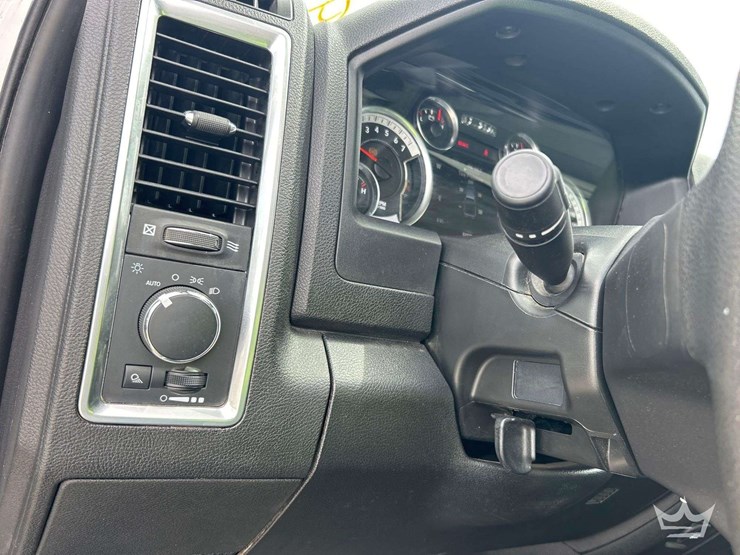 2022-dodge-1500-image-13