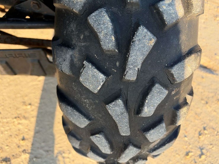 2012-polaris-ranger-crew-image-21