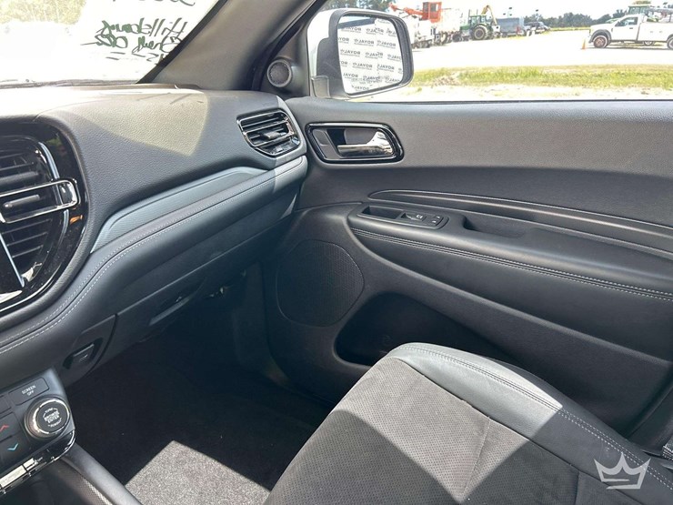2022-dodge-durango-image-21