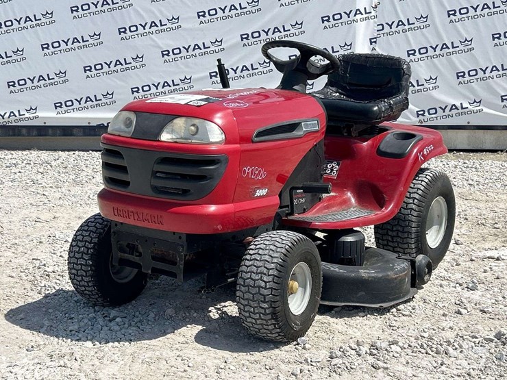 2006-craftman-lt3000-42in-riding-mower-image-1