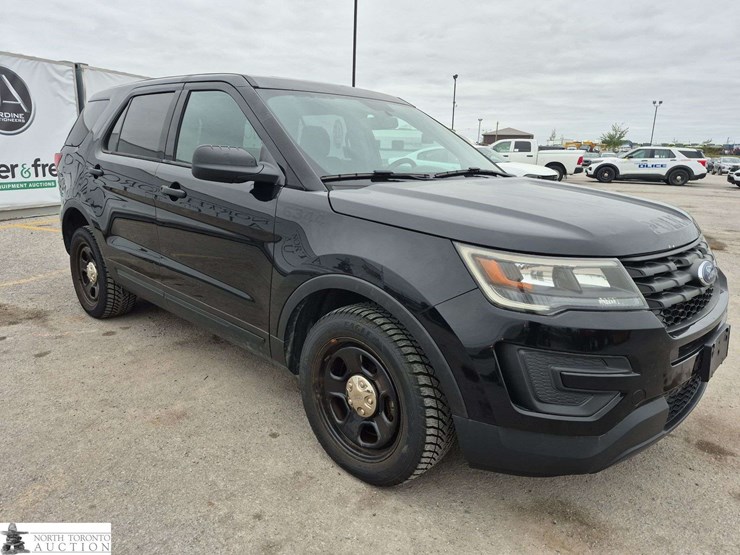 2019-ford-explorer-image-3