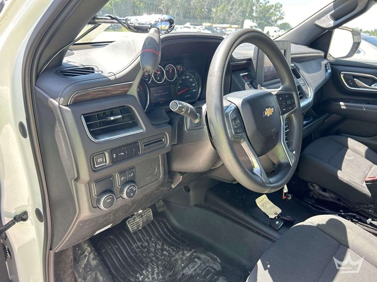 2023-chevrolet-tahoe-image-10