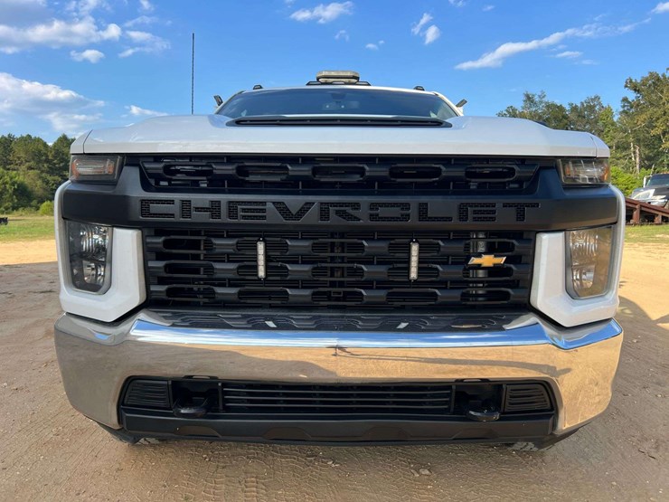 2021-chevrolet-3500hd-image-5