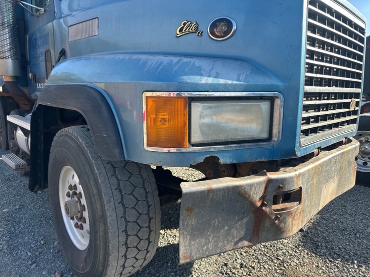 1994-mack-cl713-image-12
