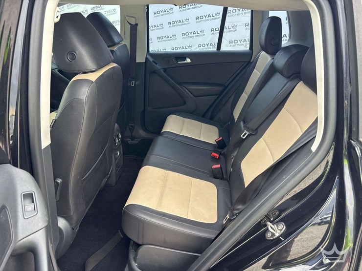 2016-volkswagen-tiguan-image-18