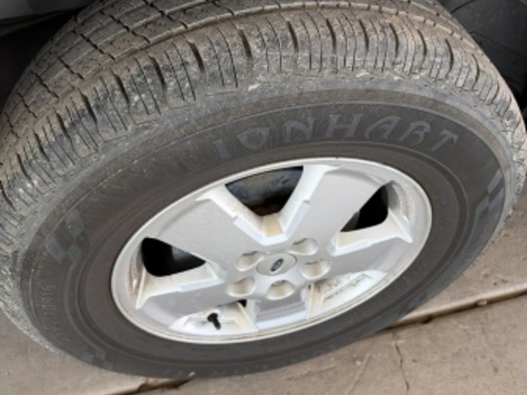 2011-ford-escape-image-9