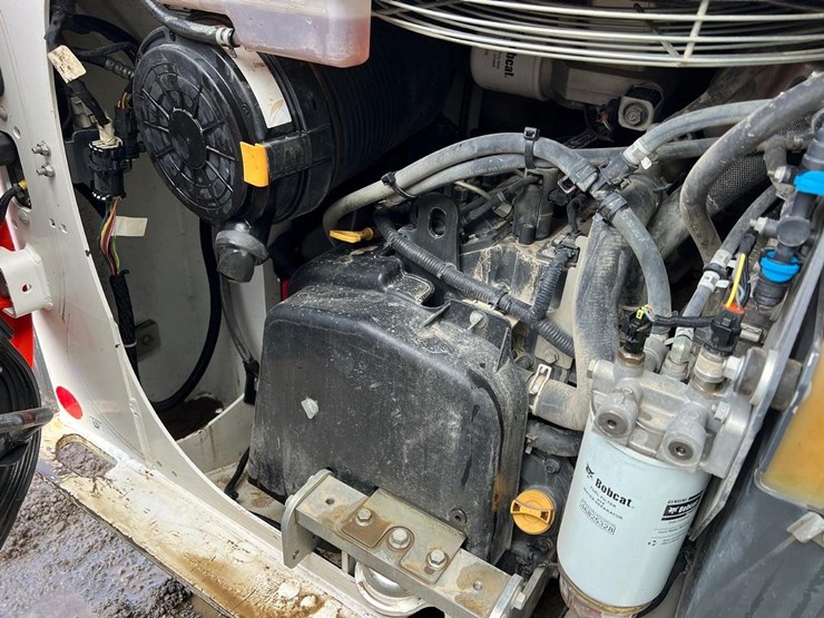 2021-bobcat-t66-image-15